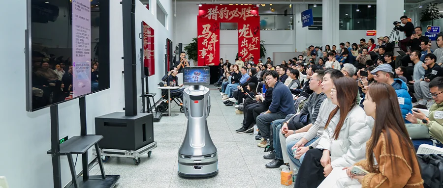 龙虾登陆机器人！全程零彩排，傅盛是怎么搞定的？