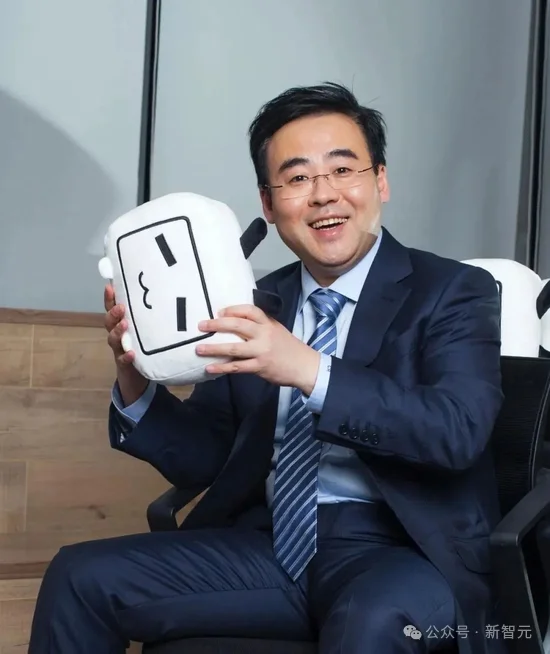 北邮00后UP主,早在2023年初就开发出了「龙虾」!