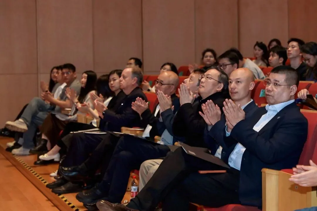 湾区智造|毕鲁斯重磅发布 Billus-060C:我们终于做到了从 0 到 1 的突破