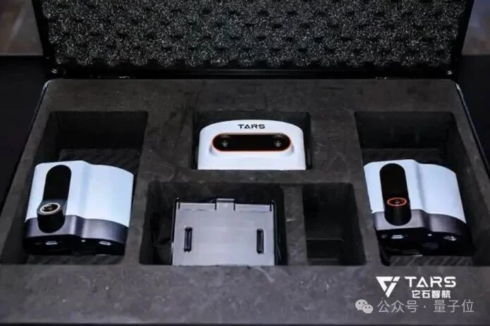 它石智航用“吉尼斯纪录”交卷真干活的具身大脑，丁文超：从来没有Plan B