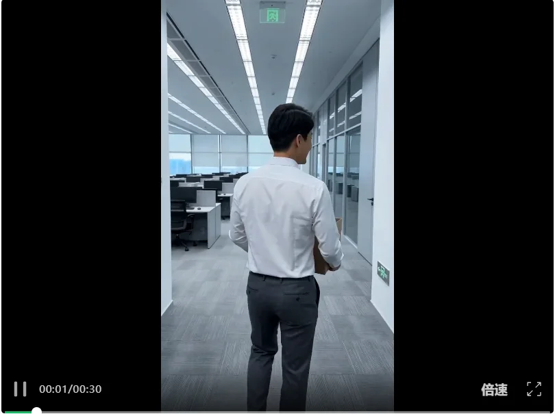 Flova和TapNow背对背拥抱