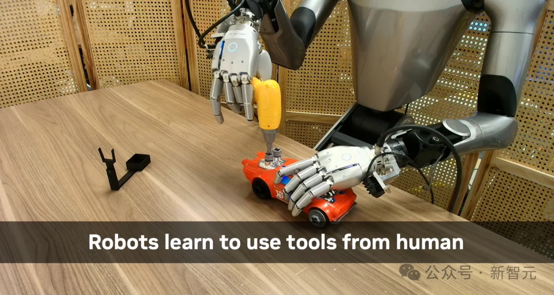 特斯拉OpenAI数据路线遇挫！8千平具身「兵工厂」+ego众包狂飙