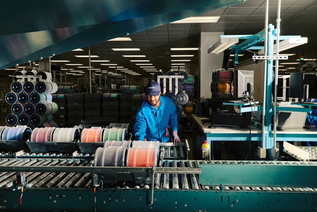 硅谷AI巨头越来越像重工业公司